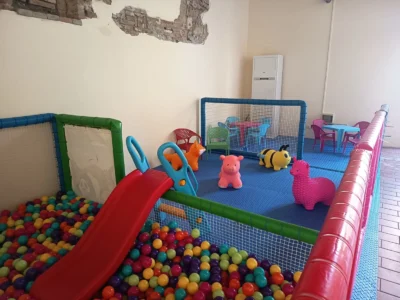 Sala convegni, baby 0-4 anni